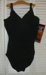 Miraclesuit DD cup Swim Bathing Suit size 16 DD Black Slimming NWT