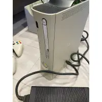 在飛比找蝦皮購物優惠-XBOX360主機+無線手把*2+有線手把*1+7片遊戲片