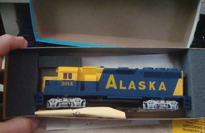 HO. VINTAGE. ATHEARN. ALASKA RR. GP-40 # 3014