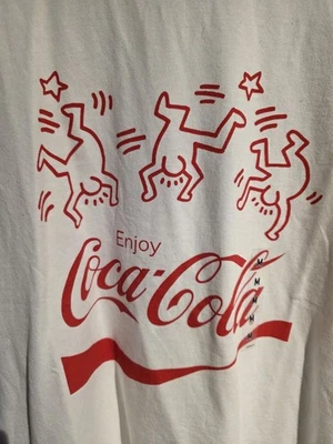 Uniqlo Keith Haring x Coca-Cola White T-Shirt Size M NEW