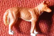 AUSTRALIAN ANIMAL FUNDRAISER GIFT DINGO Small Replica Size 60mm - PACK of 10