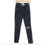 NWT Genetic Flight Elle distressed skinny jeans size 25 B125