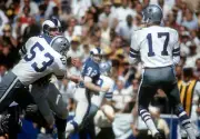 Don Meredith Of The Dallas Cowboys Drops Back 1967 OLD FOOTBALL PHOTO 2