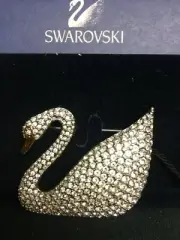 SWAROVSKI *SWAN BROOCH *PIN* WITH PRICE TAG *MINT CONDITION * NO BOX *