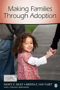 在飛比找博客來優惠-Making Families Through Adopti