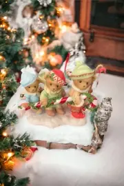 CHERISHED TEDDIES Adam,Karen,&Katelyn Bring You A Sweet Season VTLLCO/942