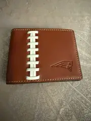 Dooney & Bourke Mens Brown Wallet NWT