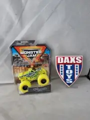 Monster Jam Blue Thunder Yellow 1/64 Scale Truck Vehicle Series 34 new