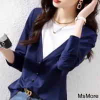 在飛比找momo購物網優惠-【MsMore】藏藍撞色拼接秋季新款設計感門襟假兩件時尚氣質
