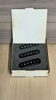 Custom Hand Wound single coil pickup set.