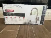Delta Marca Gold Single-Handle Pull-Down Sprayer Kitchen Faucet with ShieldSpray