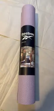 Reebok Yoga Mat 4mm Anti-slip NEW Workout fitness grippy texture 68x24x4mm