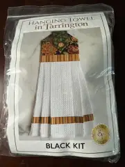 Shabby Fabrics Hanging Towel In Tarrington- Black Kit
