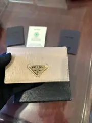NWT Prada Womens Vitello Move Cipria Color Leather Card Case Wallet 1MC122