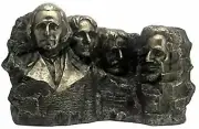 Mount Rushmore Great Americans Historical Bust Statue Sculpture **GIFT BOXED