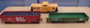 3 BACHMANN HO SCALE FREIGHT CARS NEW CONDITION FROM TRAIN SET