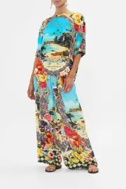 RELAXED BODY AND SLEEVE TEE BATHING BOMBSHELL