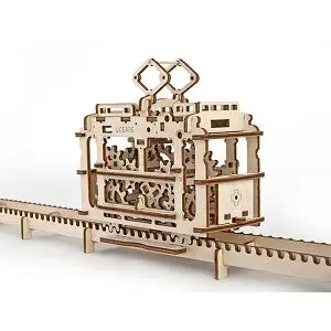 Ugears 自我推進模型 (Tram with rails 輕軌電車)