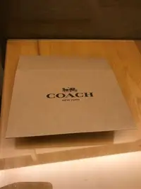 在飛比找Yahoo!奇摩拍賣優惠-全新 美國帶回 Coach 品牌紙袋/紙盒-包裝盒 禮物盒 