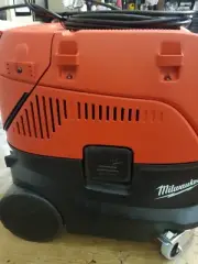 Milwaukee 8960-20 Dust Extractor Vacuum, 120V, 60Hz, 550W