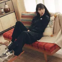 在飛比找蝦皮購物優惠-JK.S👕New Balance 新款套裝 IU著用 外套+