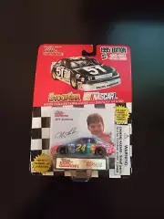 1/64 1995 JEFF GORDON DUPONT RACING CHAMPIONS