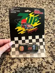 Davey Allison #28 Racing Champions 1992 Collectors Edition 1/64