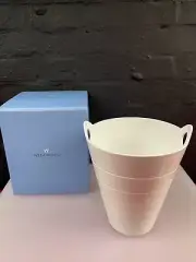 Vintage White Nick Munroe Wedgwood Ice / Wine Bucket Vase Boxed New 22.5 cm H