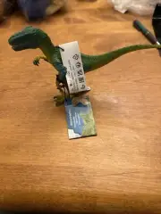 Schleich Velociraptor Dinosaur Collectable Figure 14585 Moveable Jaw/Arms Age 3+