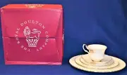 New Original Box ROYAL ALBERT England CHANTILLY PLATINUM 5 Pc Place Setting