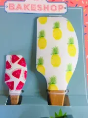 2 PINEAPPLES & WATERMELON SLICES SILICONE SPATULAS + 2 METAL COOKIE CUTTERS