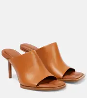 [Jacquemus] Jacquemus Les Mules Carrés Ronds leather mules AU 4 brown