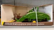 JOHN DEERE 1940 12A COMBINE, COLLECTOR'S EDITION, 50th ANNIVERSARY, 1/16th SCALE