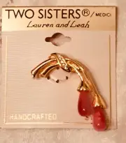 Fuchsia Red Bleeding Heart Flower Lucite Teardrops Brooch Pin 1980s