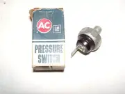 1970-1972 Chevrolet GMC Medium Duty Tilt Cab Truck Oil Pressure Switch, 5653196