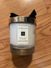 NWOB/Sealed Jo Malone English Pear & Freesia Scented Candle - 2.5 inches
