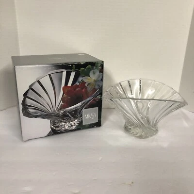 Mikasa Flair Bowl Flores WX056/743 8.50" Japan Thick Cut Crystal Swirl Dish