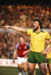 Football Chelsea Defender Micky Droy In Action Old Photo