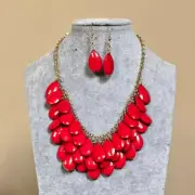 Red Faceted Lucite Drops Gold Tone Link Necklace Earring set