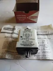 DAYTON # 5X828 SOLID STATE TIME DELAY RELAY. (TIME DELAY ON OPERATE). 120 V.