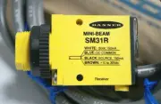 Banner SM31R 25622 Mini-Beam Convergent Mode Photoelectric Self Contained Sensor
