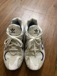 在飛比找旋轉拍賣優惠-Adidas YUNG-1