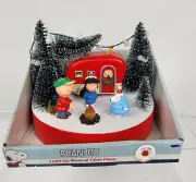 Peanuts Christmas Camper Camp Fire Musical Lighted Table Snoopy Charlie Brown
