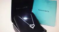 在飛比找Yahoo!奇摩拍賣優惠-TIFFANY & CO 蒂芬妮 鉑金 HEARTS 心型鑽