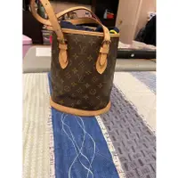 在飛比找蝦皮購物優惠-Mia二手 LV LOUIS VUITTON 路易威登 肩背