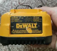 在飛比找Yahoo!奇摩拍賣優惠-二手 dewalt 得偉 dc9310 7.2v-18v 鎳