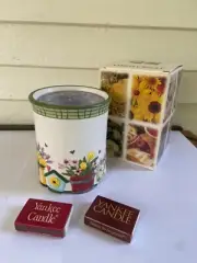 Yankee Candle Hydrangea 14.5 oz RETIRED RARE in Mosaic Floria Ceramic Holder