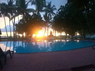 夏利馬爾海灘度假村Shalimar Beach Resort