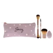 Sassy by Savannah Chrisley Sassy Brush Kit For Women 5 Pc 04 Multi-Purpose Fase Brush, F05 Kabuki, E04 Precision Eye and Brow, Sponge, Bag