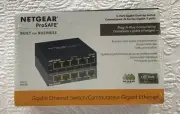 NETGEAR ProSafe 5-Port GIgabit GS105 Desktop Etherne Switch BUILT FOR BUSINESS